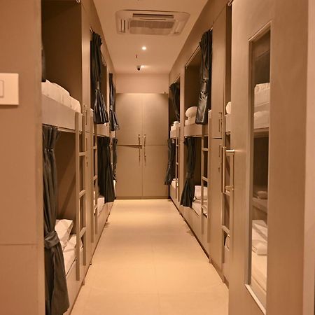 Bed & Bread Dormitory Bharuch Exterior photo